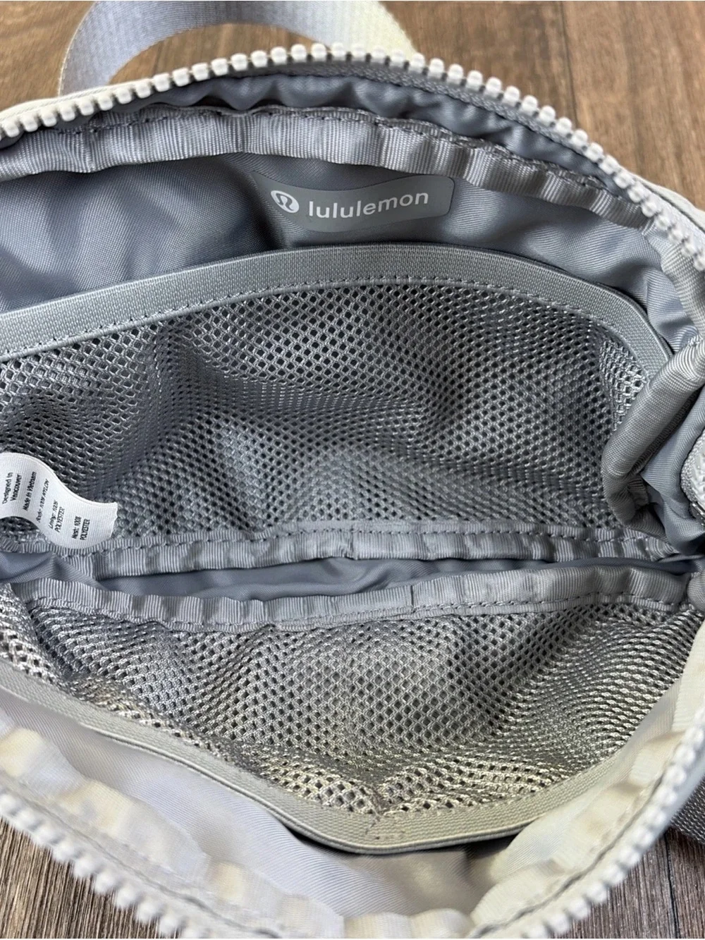 Lululemon Unisex Everywhere Belt Bag Size O/S Gray Silver Hardware Fanny Pack